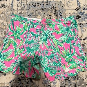 Lilly Pulitzer 5" Shorts Size 8